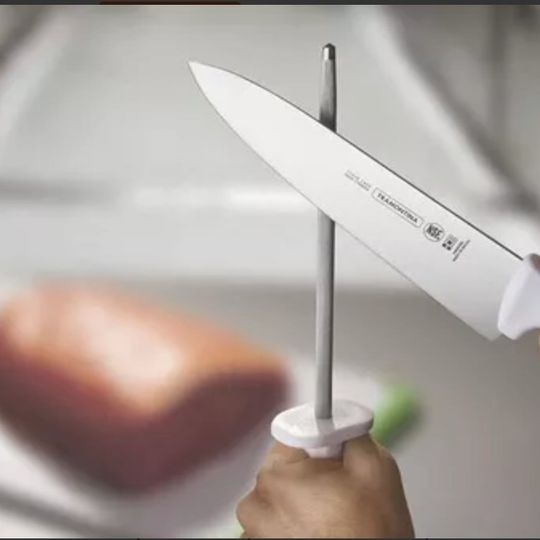Cuchillo Chef Tramontina Premium con Lámina de Acero Inoxidable y Mango de Polipropileno Blanco 8&quot;