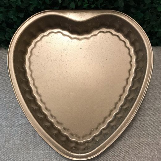 Asadera antiadherente con forma de corazón 27 x 4 cm