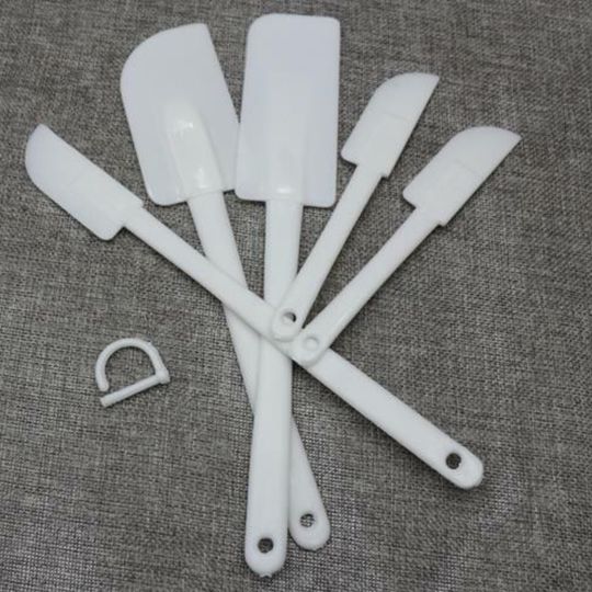 Set de Espatulas para hornear Blancas Plasticas, Raspador de crema, 5 Piezas