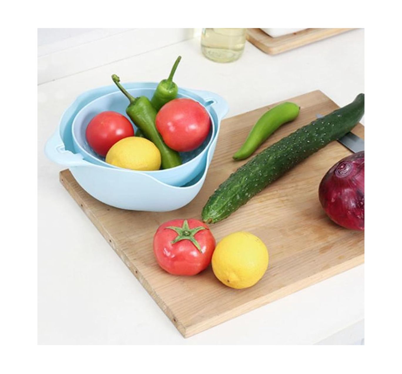 Escurridor de vegetales de plástico con bowl.