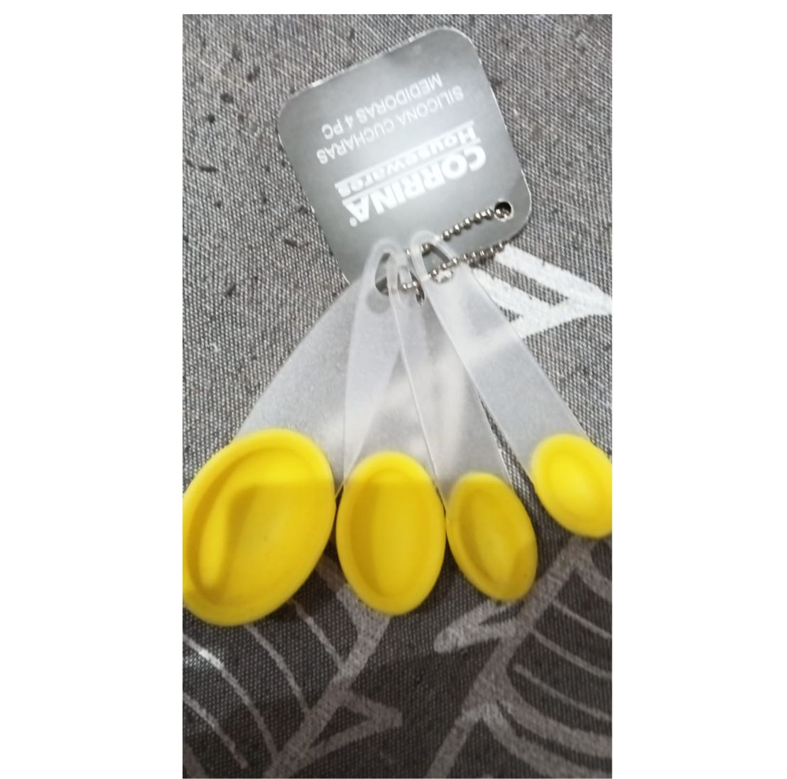 Juego de Cucharas 4 Medidoras en Silicona con mango Plastico
