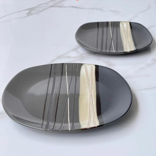 Plato Ceramica Postre Gris acanalado con textura 20cm