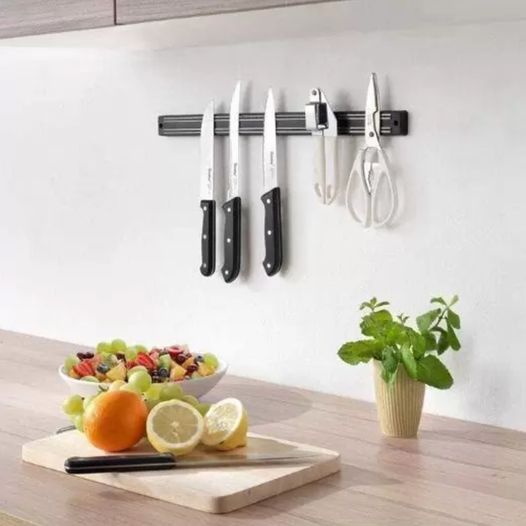 Barra Magnética para Cuchillos Tramontina Plenus en Polipropileno y Acero Inoxidable 55 cm