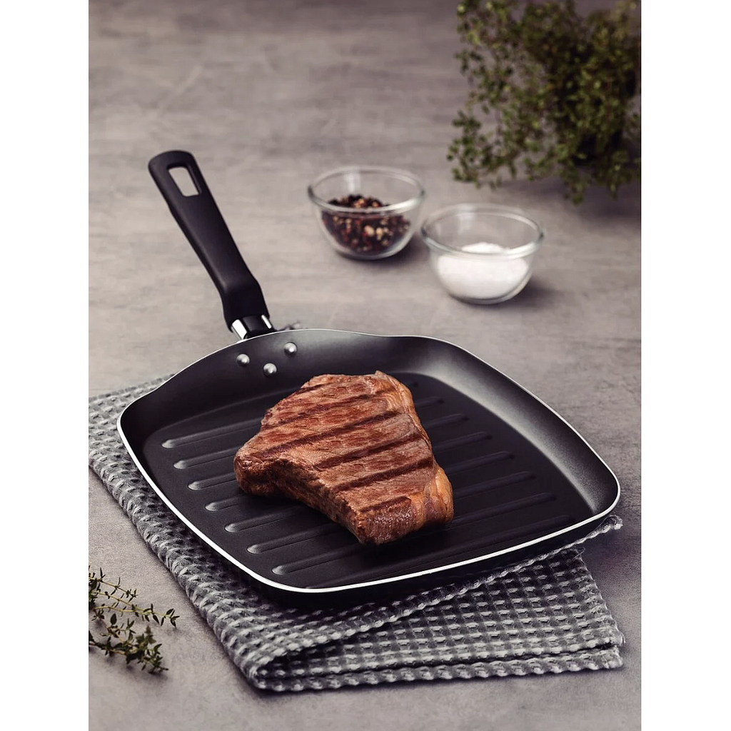 Bifera Tramontina Loreto en Aluminio con Revestimiento Interno Antiadherente Starflon Max y Mango Baquelita 26 cm 1,0 L Grafito