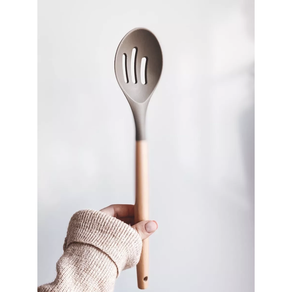 Espumadera silicona con mango de bambu 31,5cm