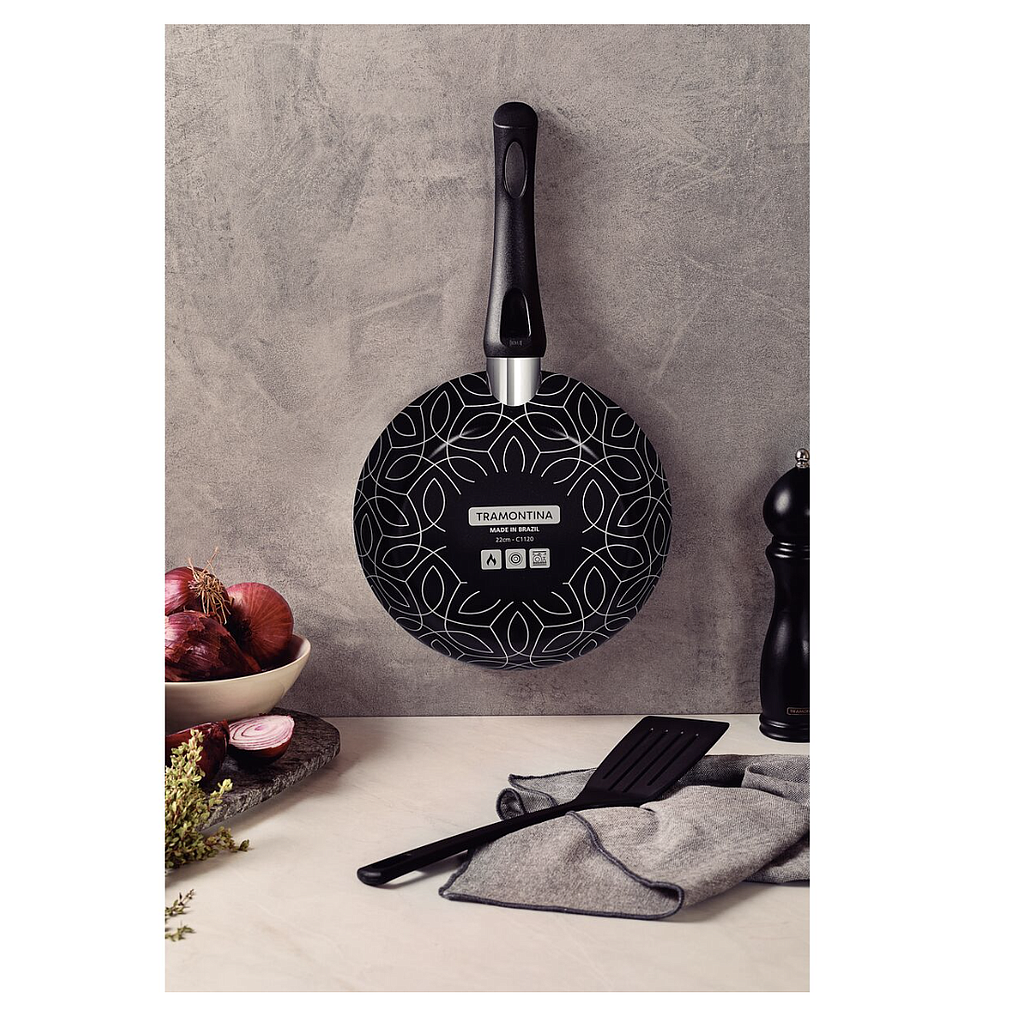 Sartén Tramontina Paris en Aluminio con Revestimiento Interno con Antiadherente Starflon Max y Externo Siliconado Negro con Espátula de 24 cm 1,2 L