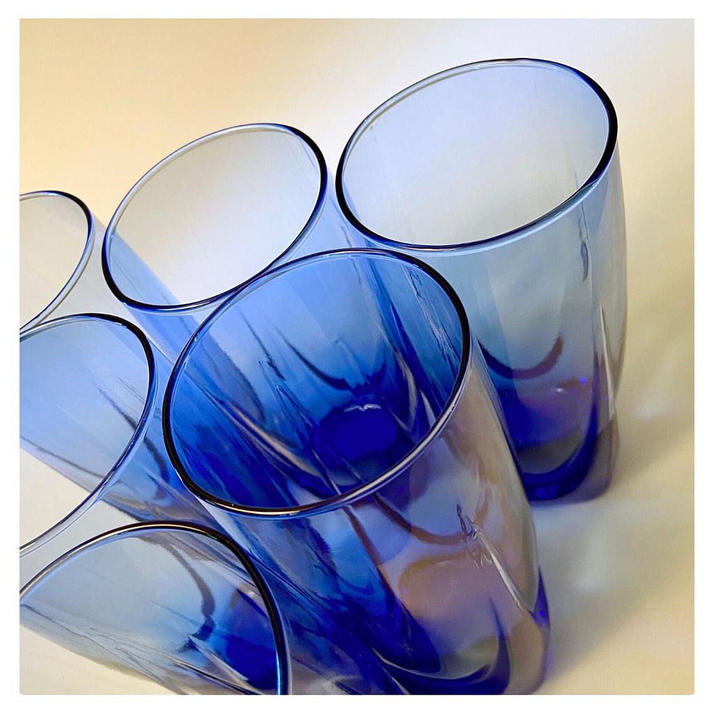 Vaso en Vidrio Azul 250 ml, 10 cm