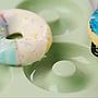 Molde de silicona para 6 donas. 3 colores.